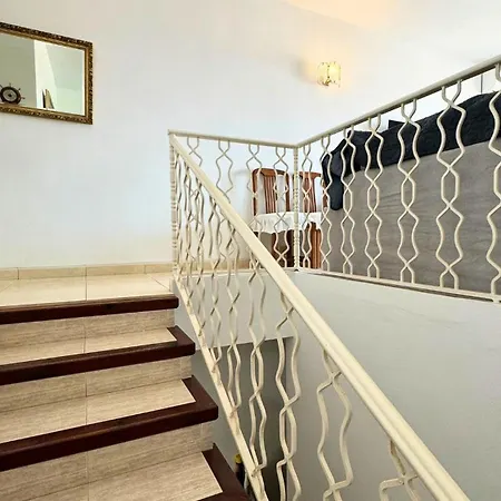 Sb Casa Angelines, Punta Lara, *